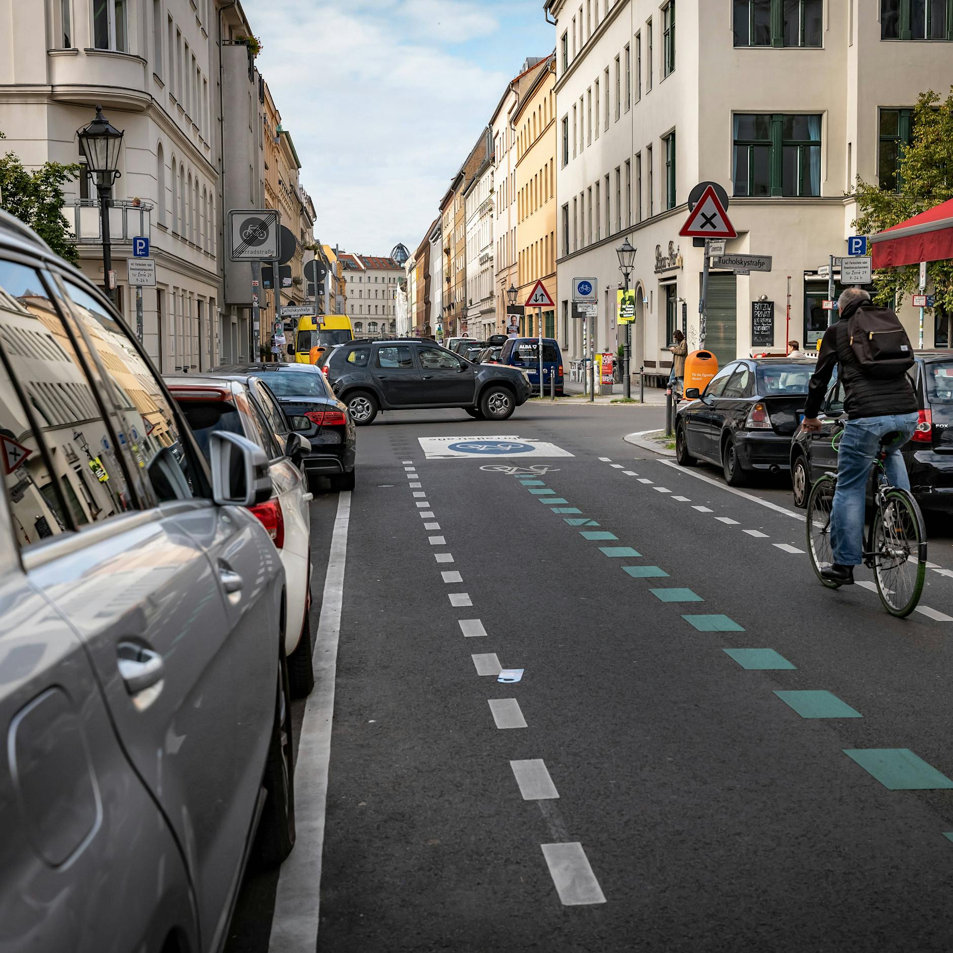 Keine Parkplätze mehr: SPD will Autos aus Berlin-Mitte aussperren, alle Straßen werden zu Spielstraßen
