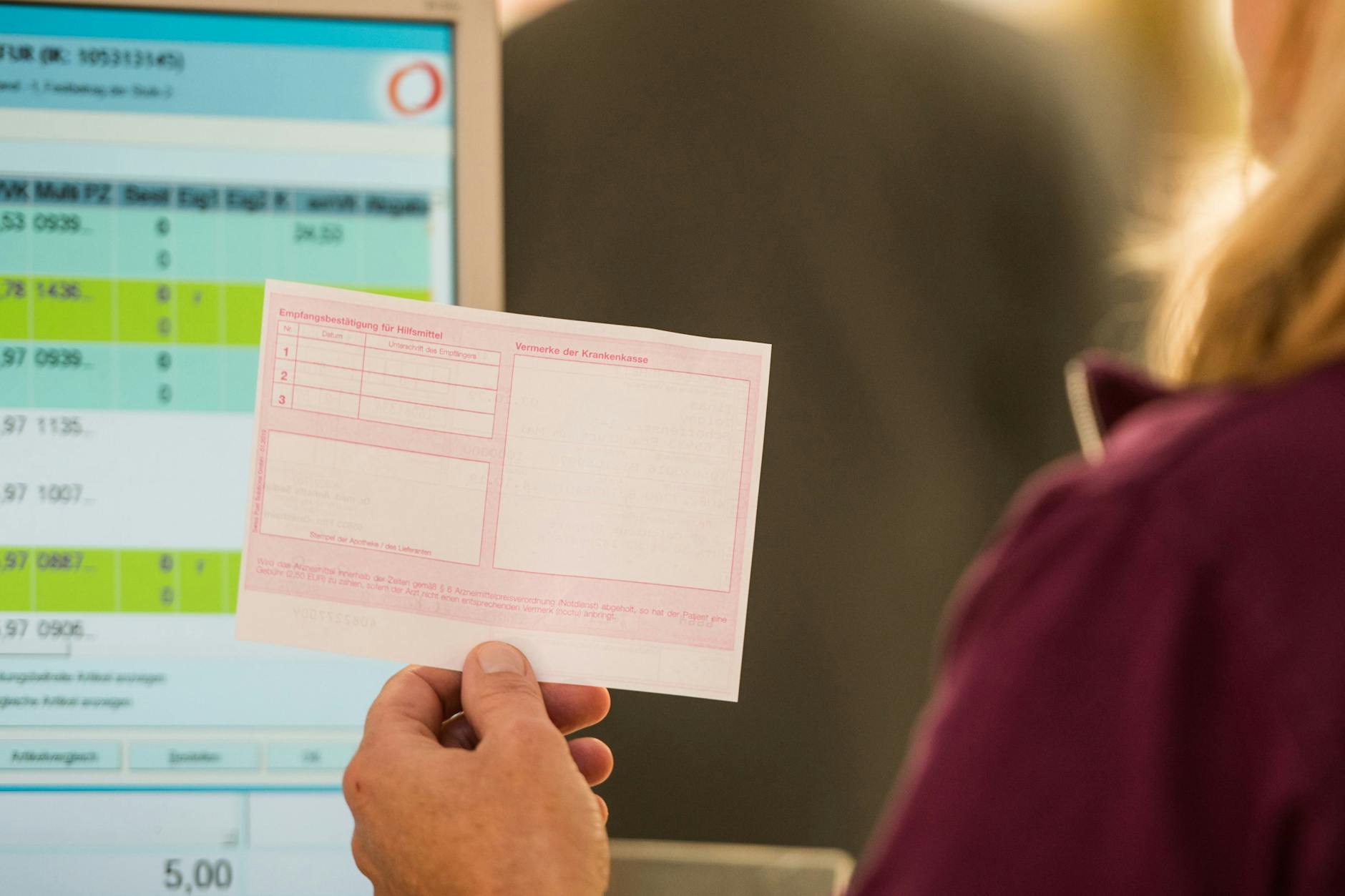 Das rosafarbene Rezept gilt als Standardrezept – zumindest für diejenigen, die gesetzlich versichert sind.