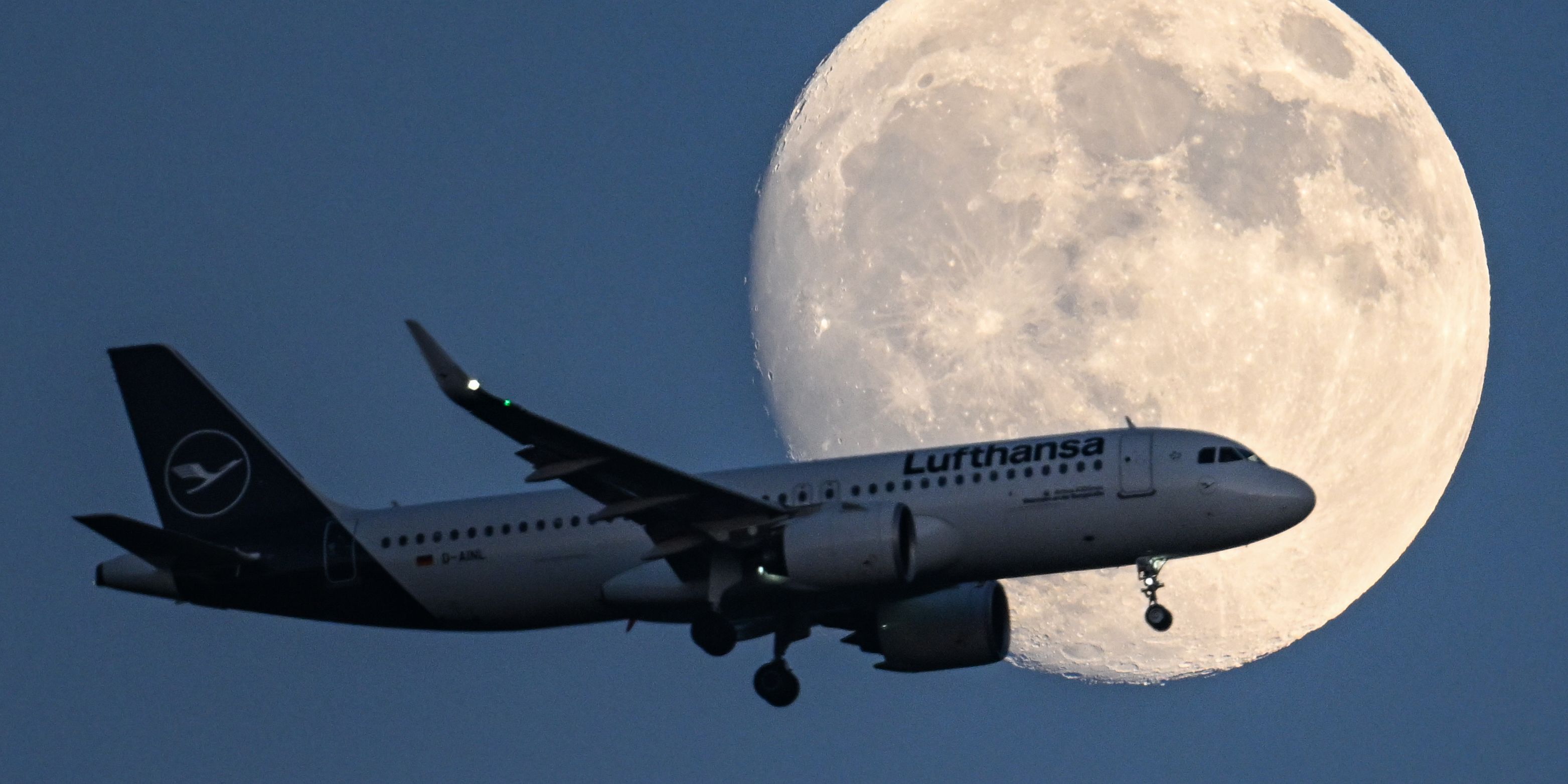 Image - Flugchaos im Sommer? Gestrichen, storniert, verspätet: DAS sind Ihre Rechte bei Flugärger!