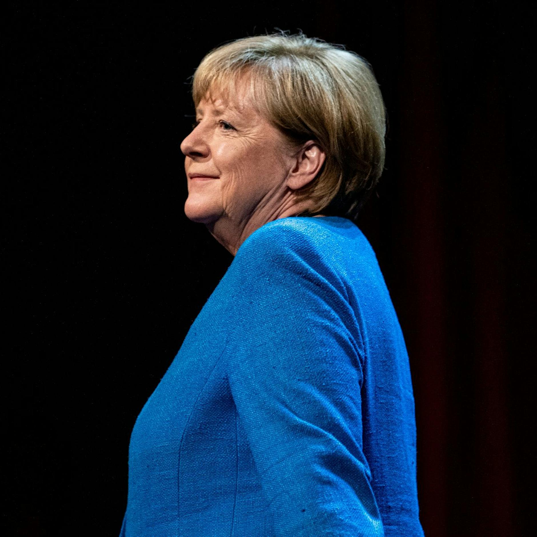 Merkel verteidigt Bau von Nord Stream 2 und Flüchtlingspolitik