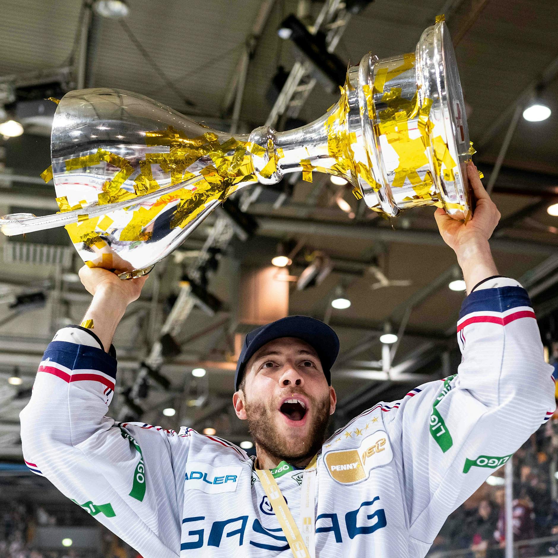 Gute 13, böse 13! Für Eisbär Yannick Veilleux spielt die verflixte Zahl ein große Rolle