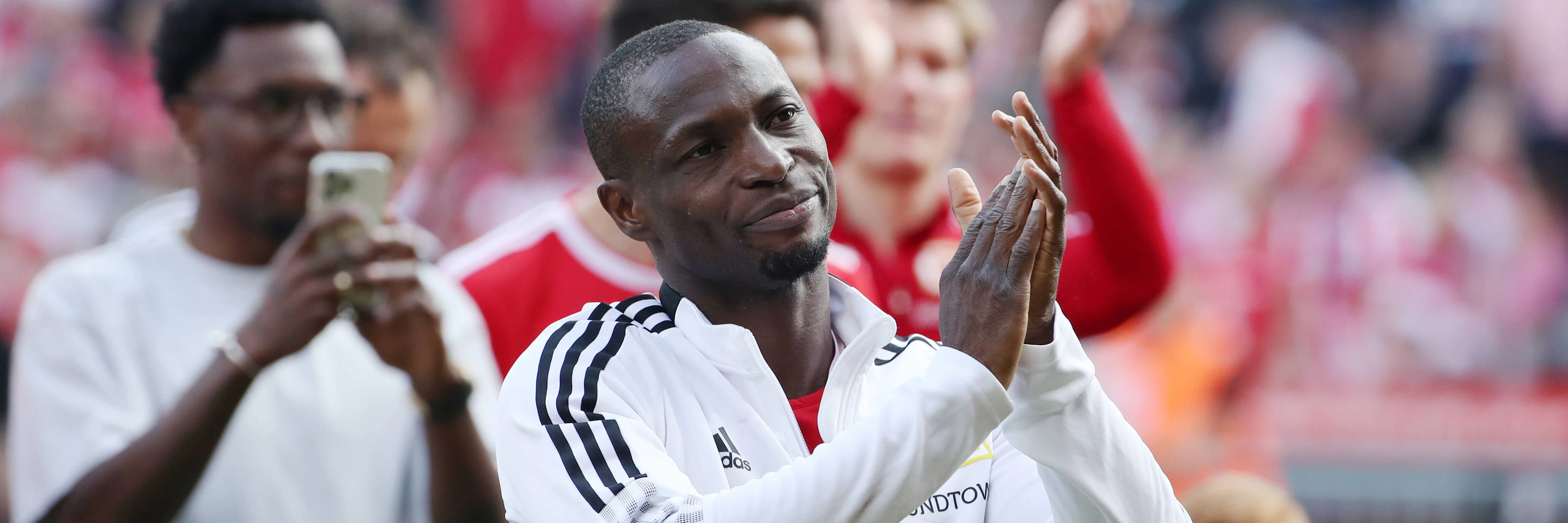 Stürmer Anthony Ujah verabschiedete sich nach drei Jahren bereits von den Fans des 1. FC Union. Nun soll der Nigerianer beim Karlsruher SC im Gespräch sein.
