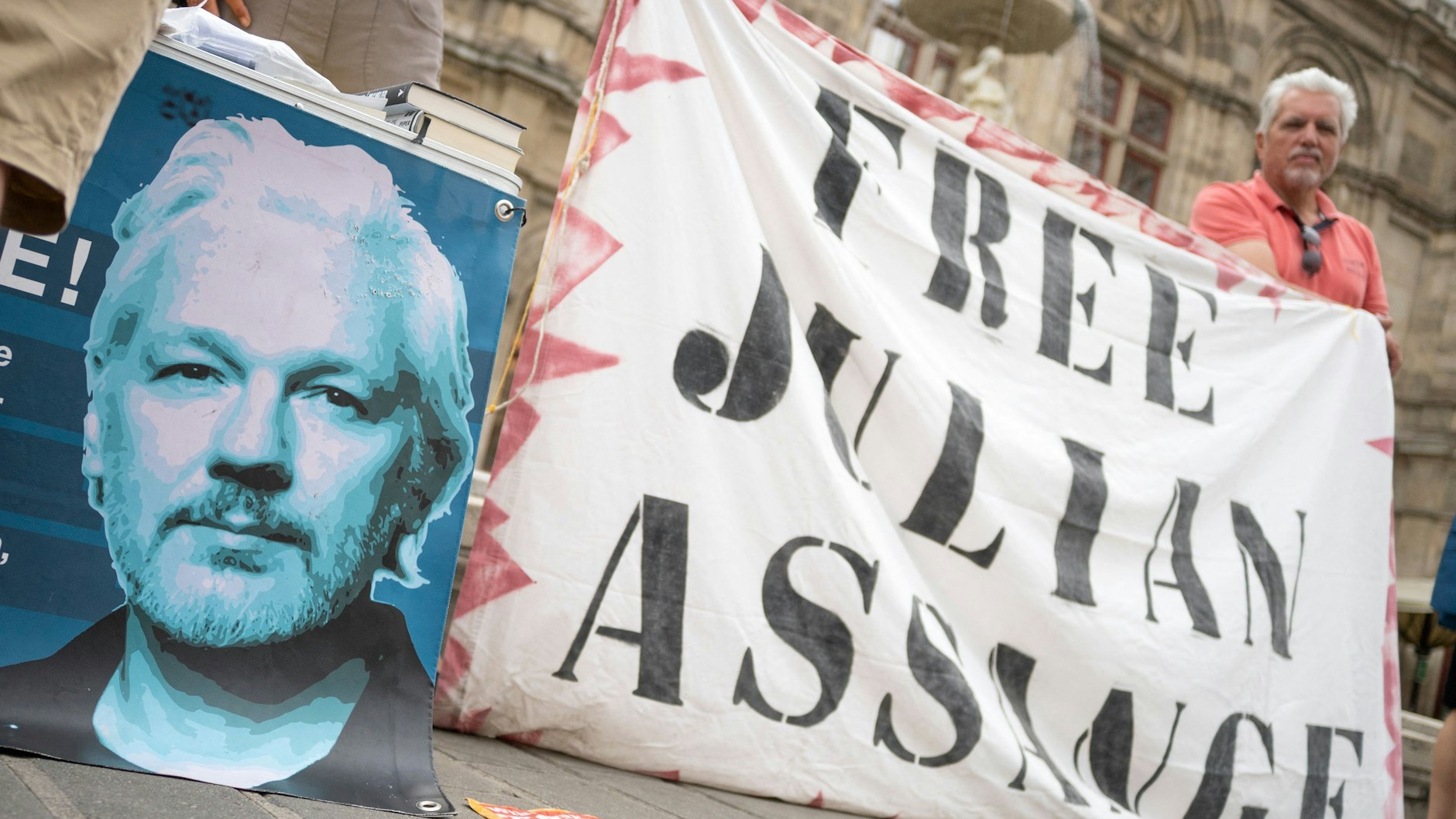 Solidaritätsdemo für Julian Assange in Wien Anfang Juni 2022.