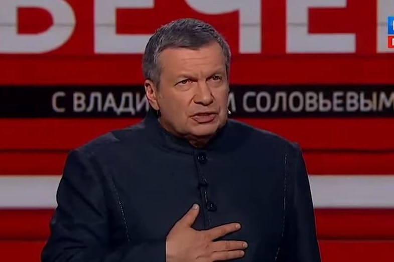 Wladimir Solowjow dreht im Russen-TV völlig durch.