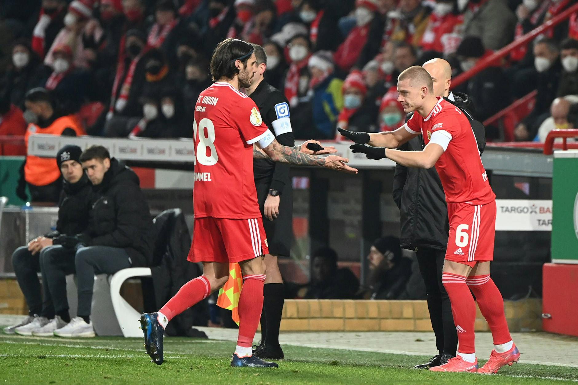 Auch in dieser Spielzeit wird Julian Ryerson (r.) Unions Kapitän Christopher Trimmel ersetzen. Vielleicht häufiger als je zuvor.