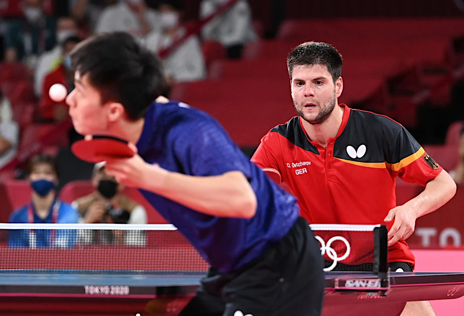 ARCHIV - Der deutsche Tischtennis-Spieler Dimitrij Ovtcharov steht kurz vor seinem Comeback.  