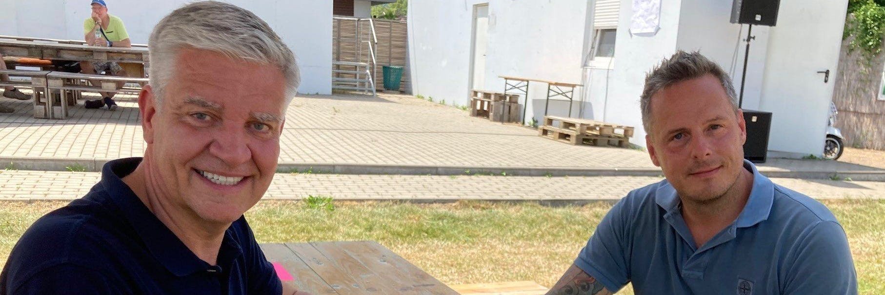 CDU-Politiker und Füchse-Boss Frank Steffel und Ex-Ultra und Unternehmer Kay Bernstein (r.) kandidieren als Hertha-Präsident.