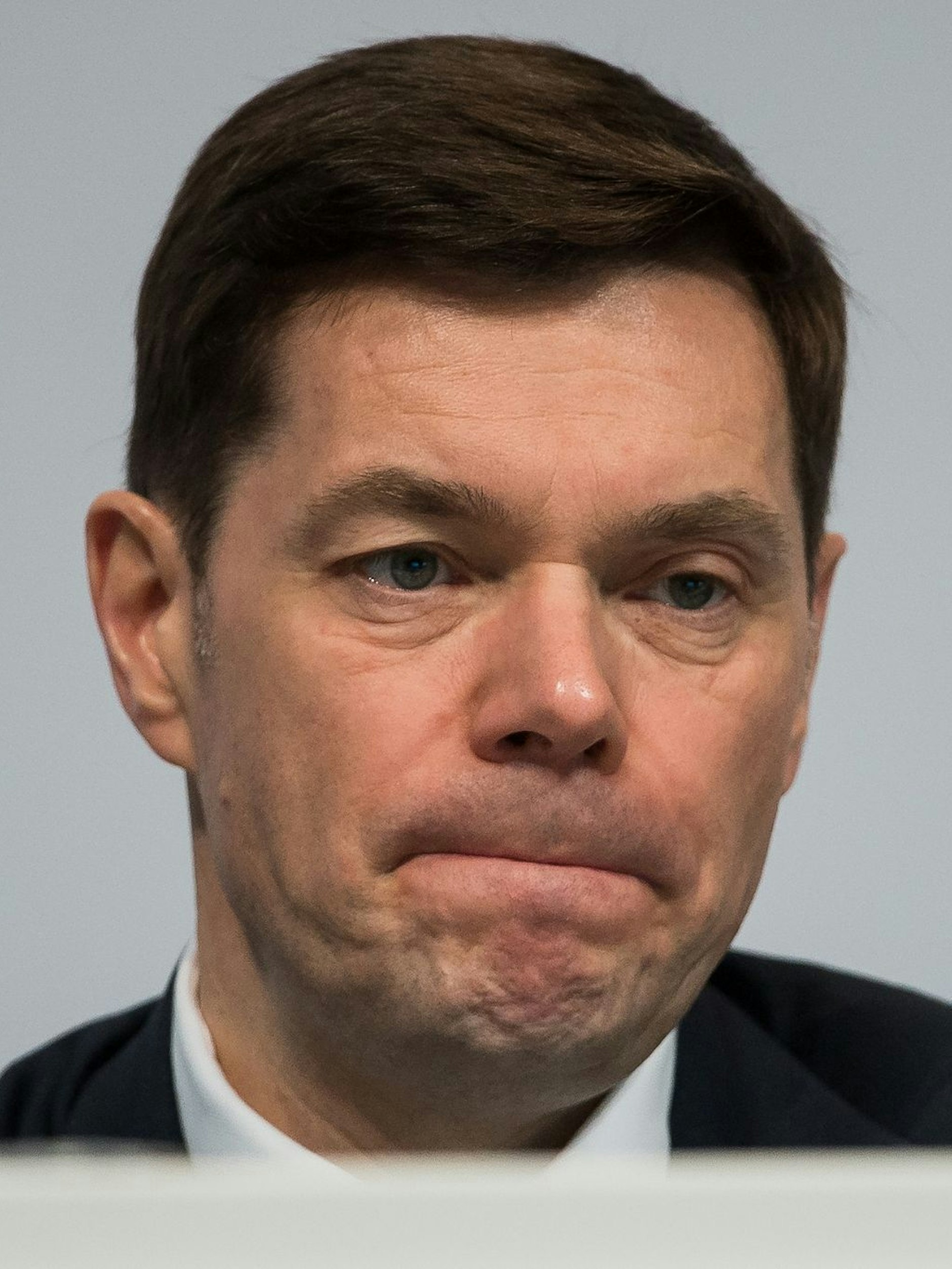 Alexej Mordaschow, hier 2018 bei der TUI-Hauptversammlung in Hannover, hat einen Großteil der Stimmrechte an TUI seiner Ehefrau überschrieben. 