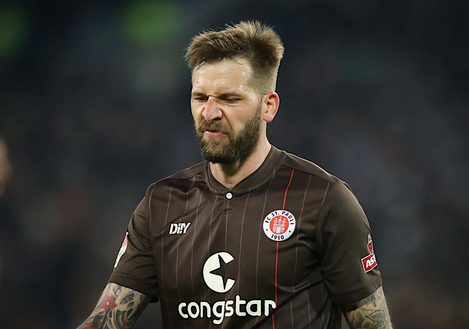 ARCHIV - Der FC St. Pauli will Guido Burgstaller unbedingt behalten.   - WICHTIGER HINWEIS: Gemäß den Vorgaben der DFL Deutsche Fußball Liga bzw. des DFB Deutscher Fußball-Bund ist es untersagt, in dem Stadion und/oder vom Spiel angefertigte Fotoaufnahmen in Form von Sequenzbildern und/oder videoähnlichen Fotostrecken zu verwerten bzw. verwerten zu lassen.