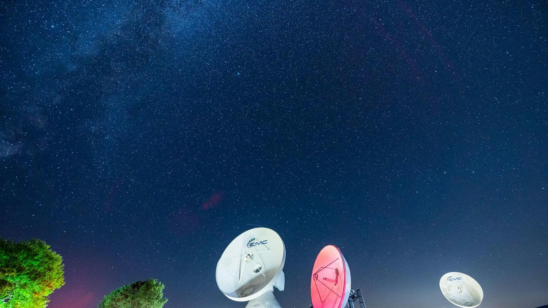 Im Juli hat der Sternenhimmel über Deutschland einiges zu bieten.