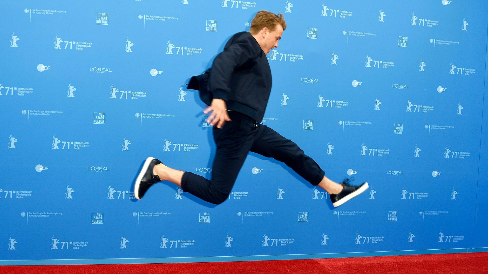 Albrecht Schuch auf dem Sprung zur Berlinale 2021.