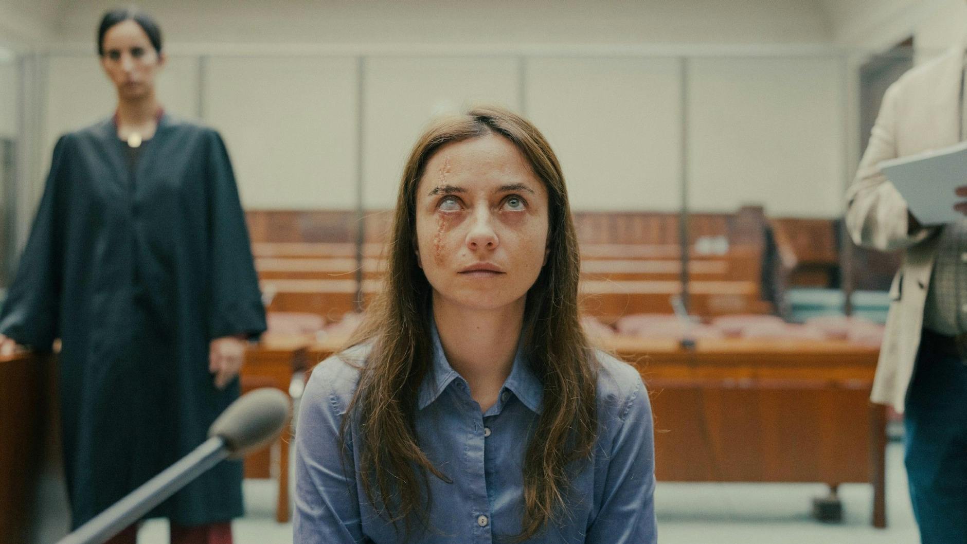 Cosmina Stratan als Zeugin bei der Aussage