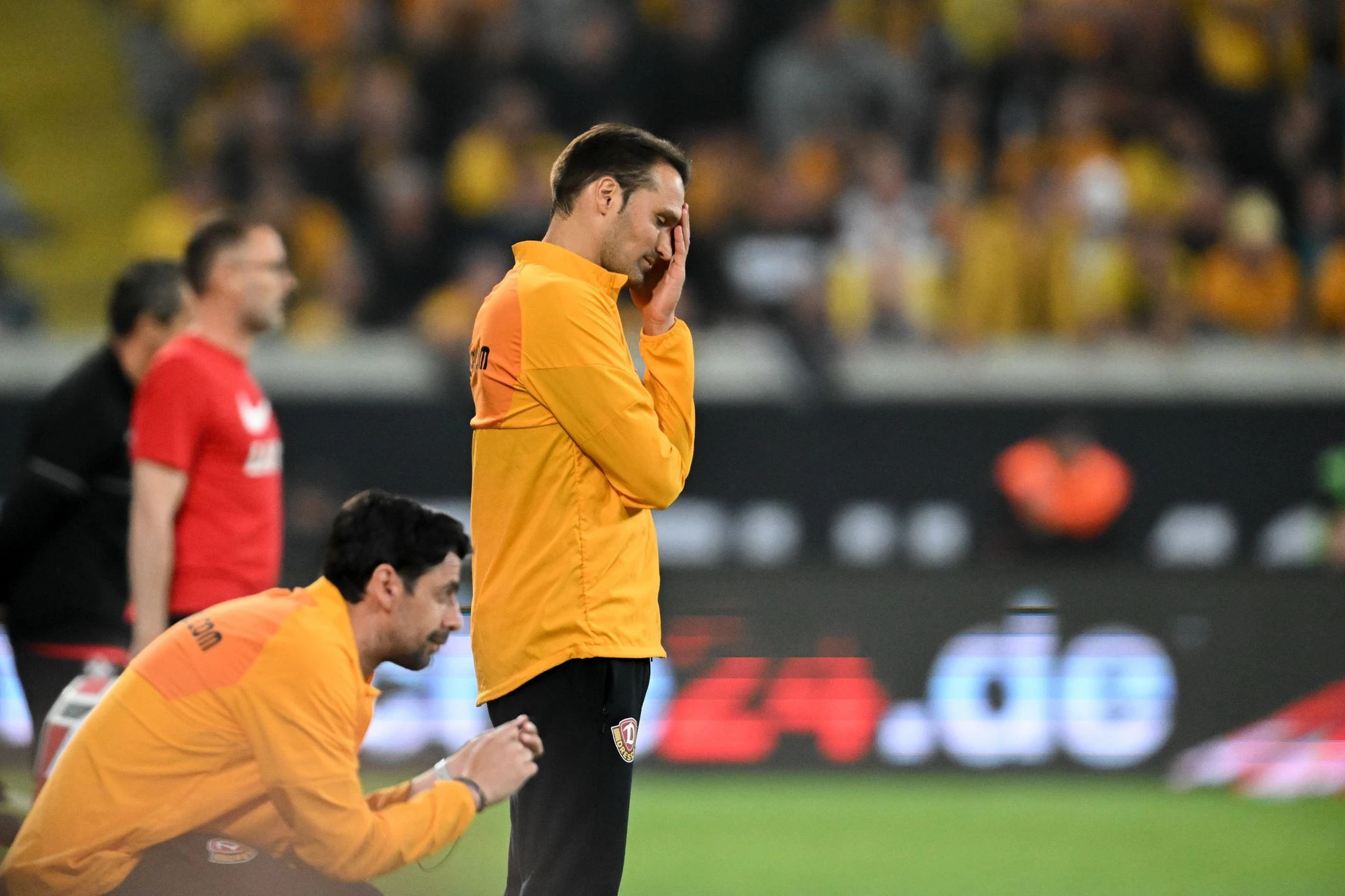Muss mit seinem Team absteigen: Dresdens Trainer Guerino Capretti.  