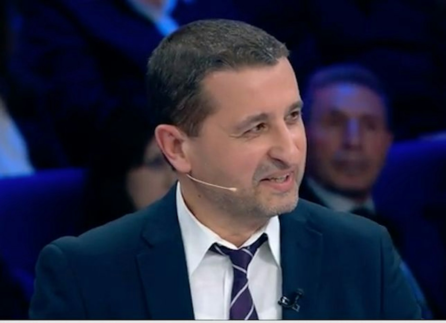 ExMitarbeiter der Deutschen Welle unterstützt im PutinTV Angriff auf