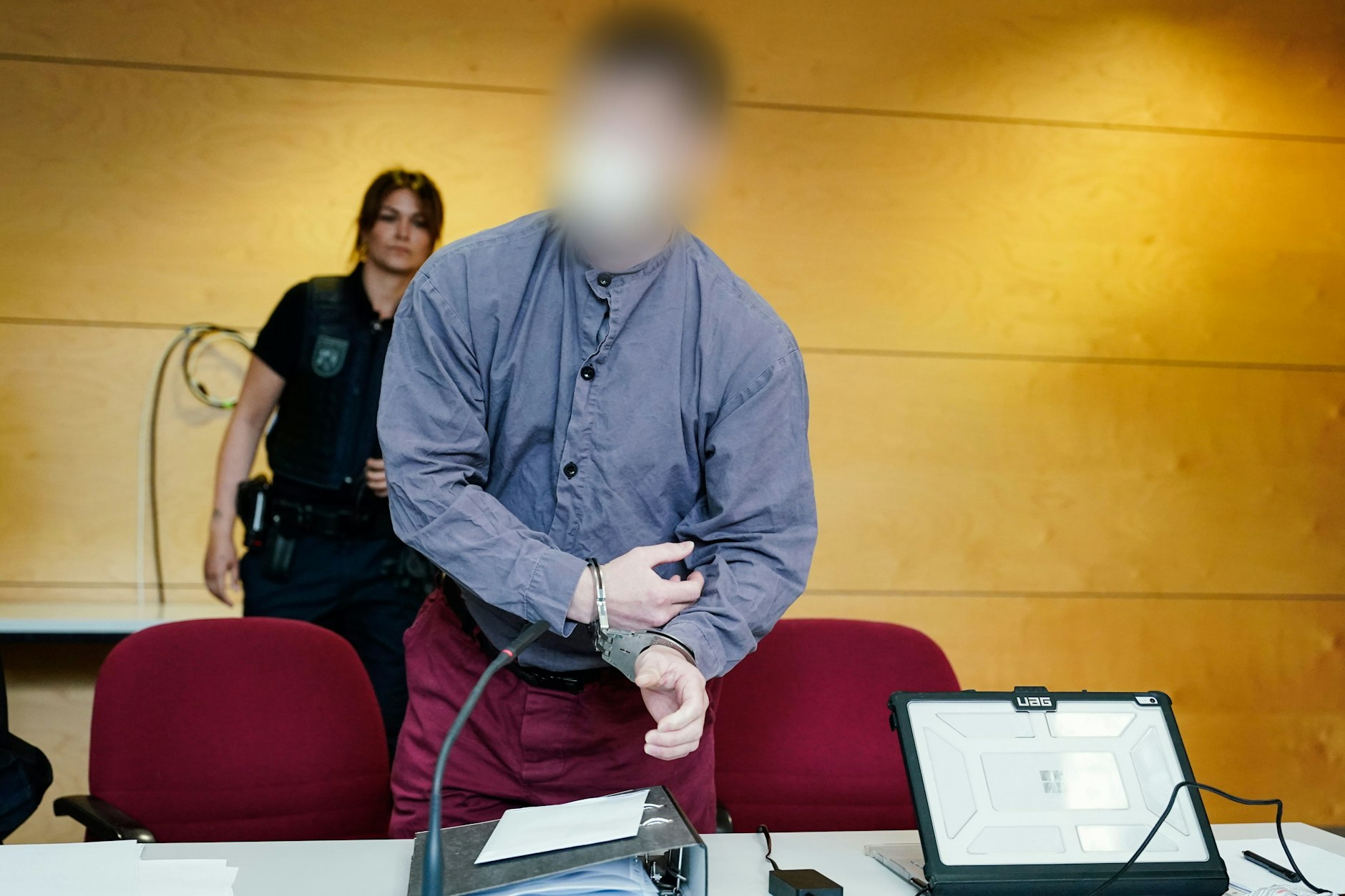 Der Hauptangeklagte Andreas S. im Verhandlungssaal des Landgerichts Kaiserslautern