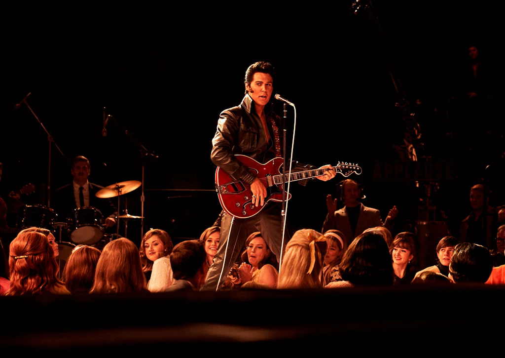 „Elvis“-Film von Baz Luhrmann: Herrscher der Hüfte