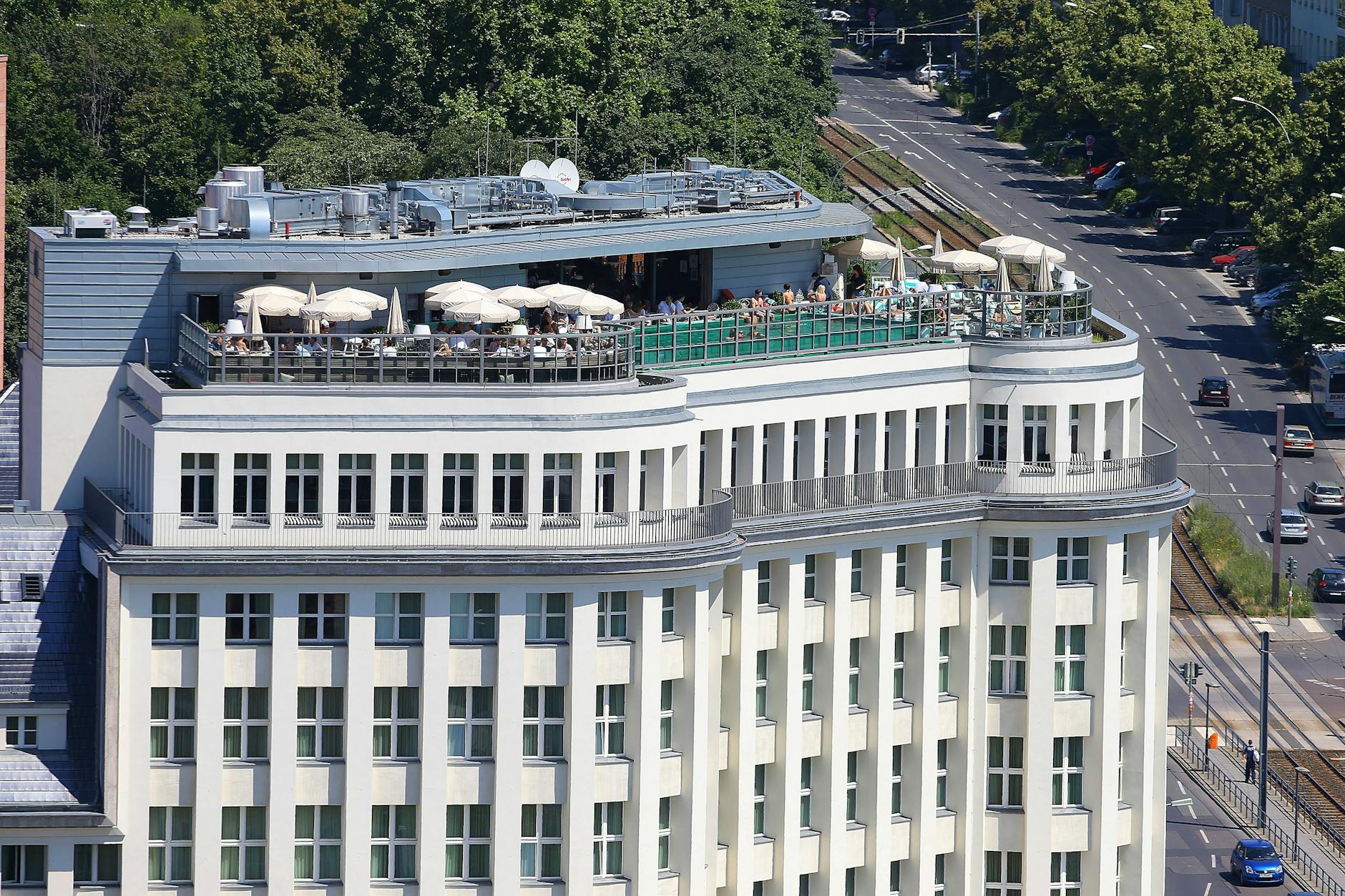 Nicht für jedermann: Um den Pool genießen zu können, braucht es eine Club-Mitgliedschaft oder gute Kontakte.