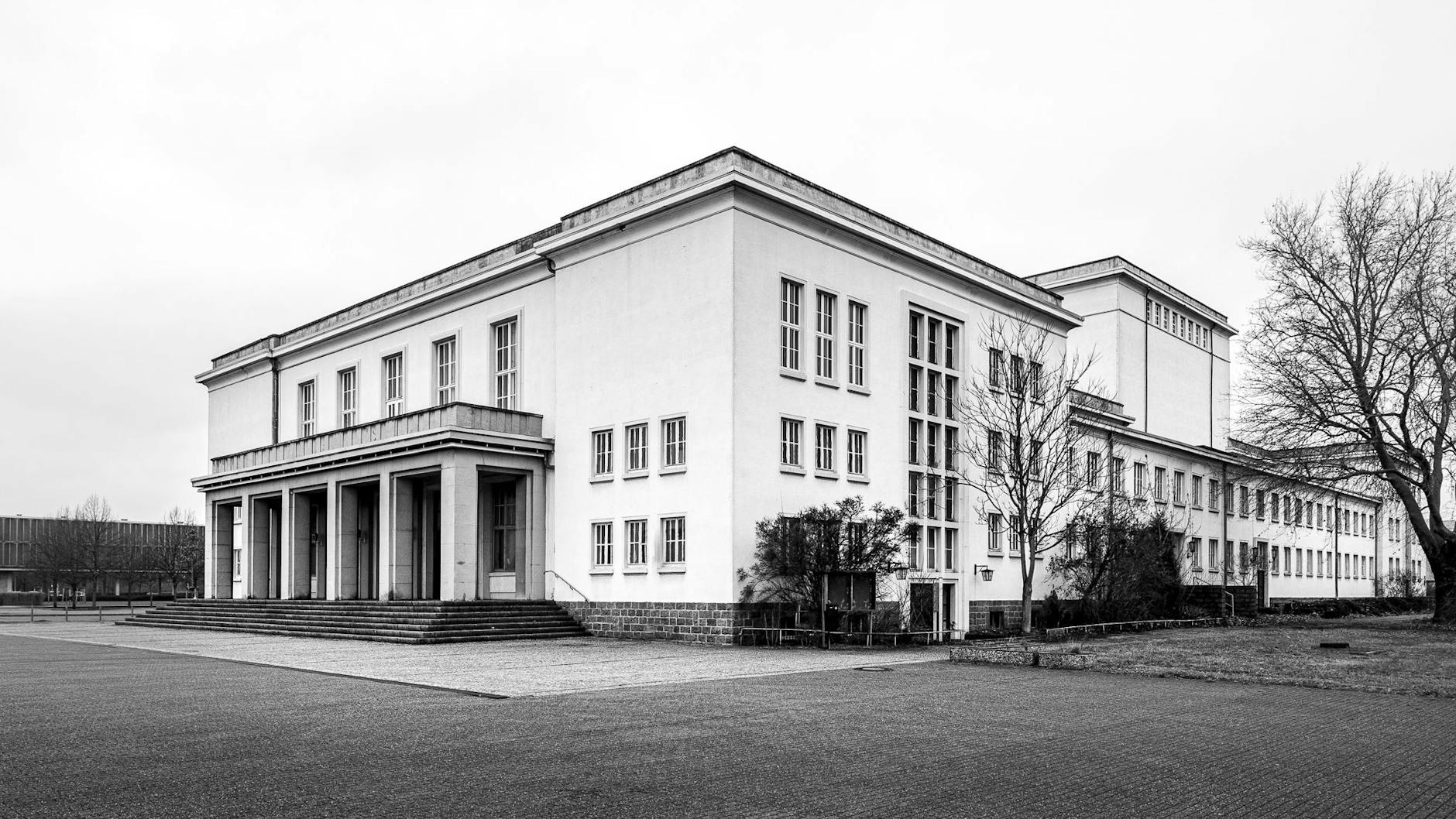 Der Kulturpalast Bitterfeld, in der Freizeit für die Freizeit gebaut vor 70 Jahren.