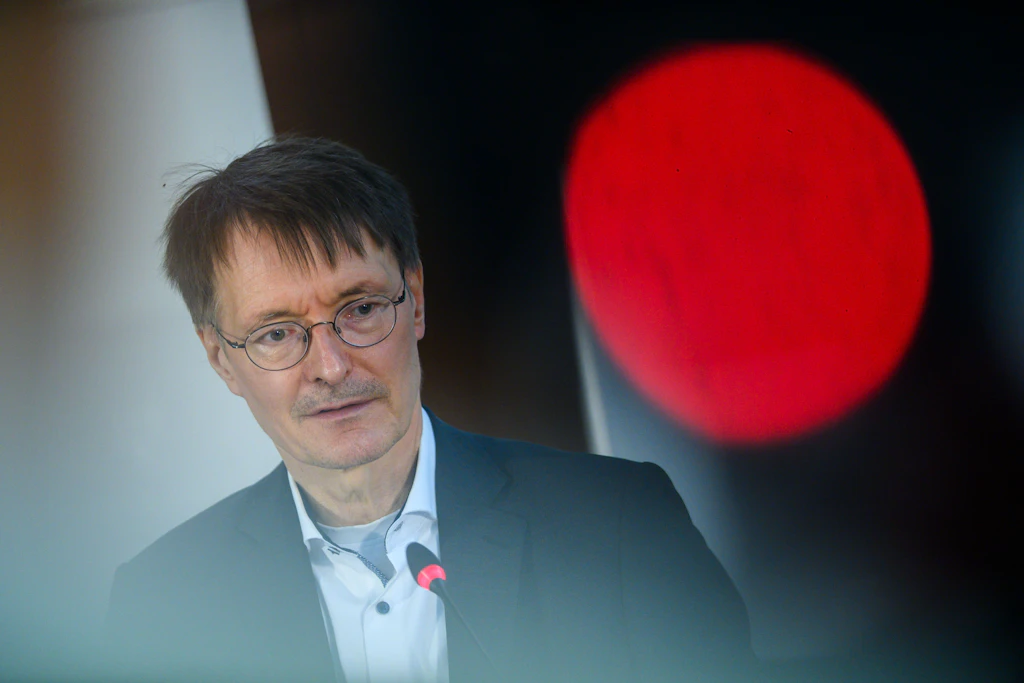 Pöbel-Eklat in Magdeburg: Kann man Karl Lauterbach noch ernst nehmen?