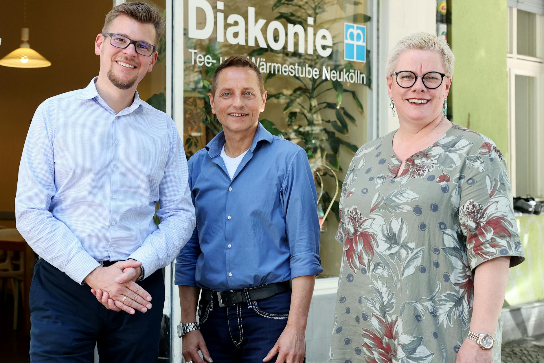 Oliver Unglaube, Thomas de Vachroi und Marion Timm (v. l.) bringen das neue Projekt für Obdachlose des Kirchenkreises Neukölln voran.