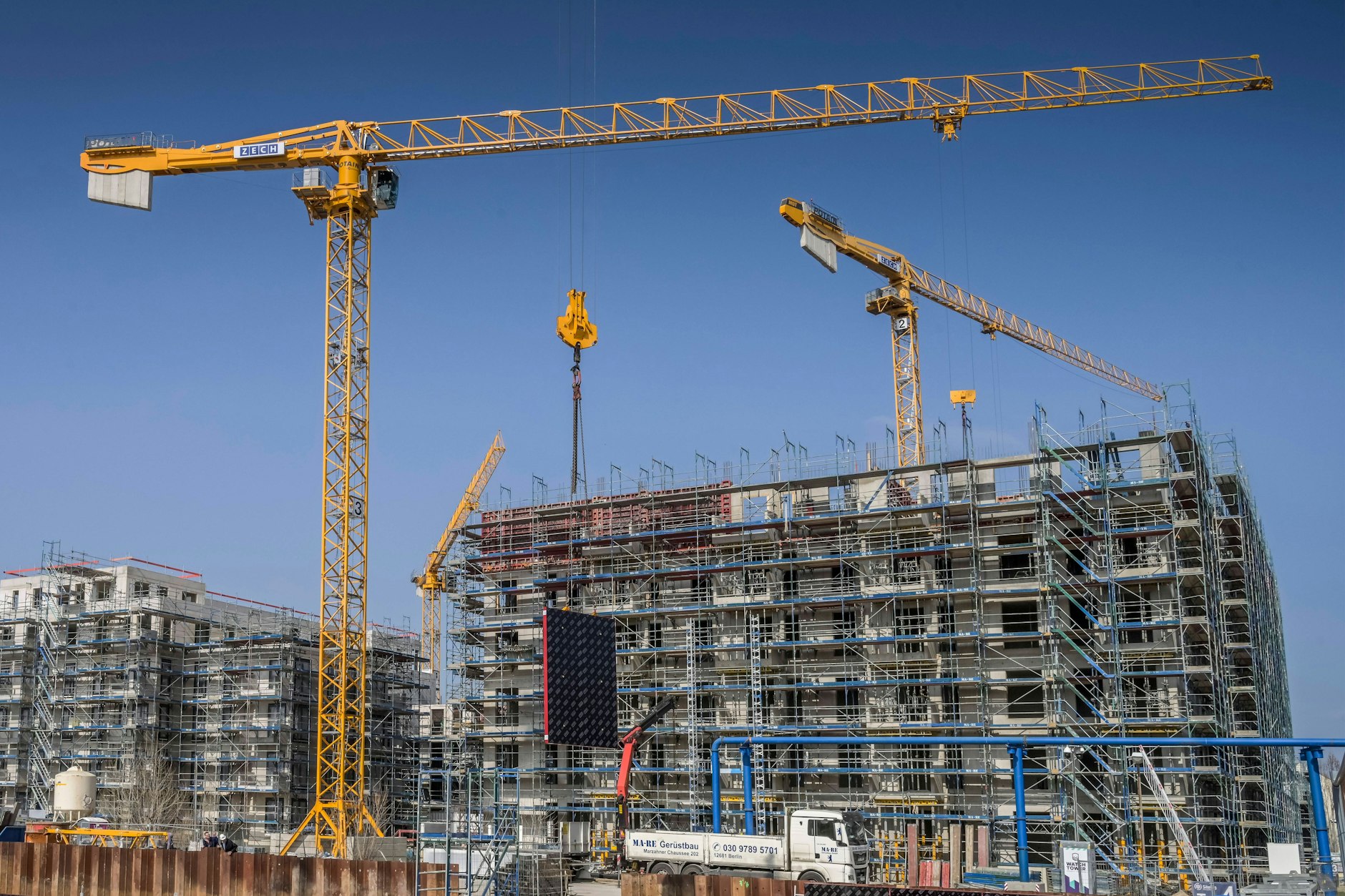 Eine Baustelle in Berlin. Jetzt sollen in Spandau neue Wohnungen entstehen.
