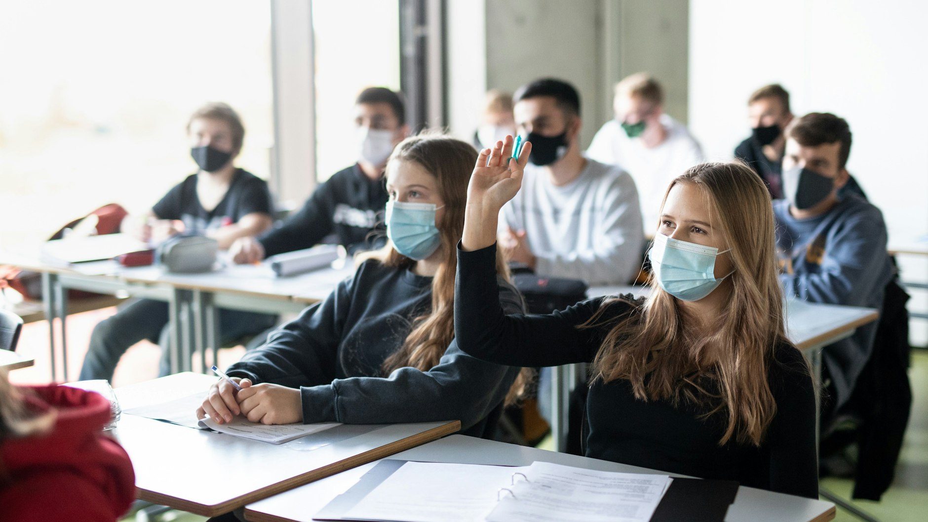 Dass die Maskenpflicht an den Berliner Schulen zurückkommt, ist nicht ganz ausgeschlossen (Symbolbild).