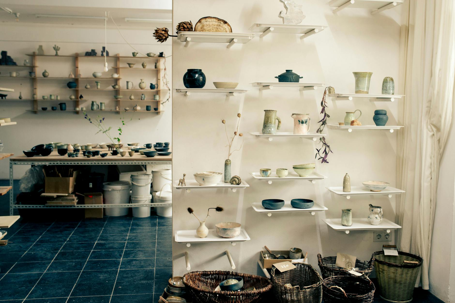 Der Töpferladen „On Studio“ in Gerswalde.