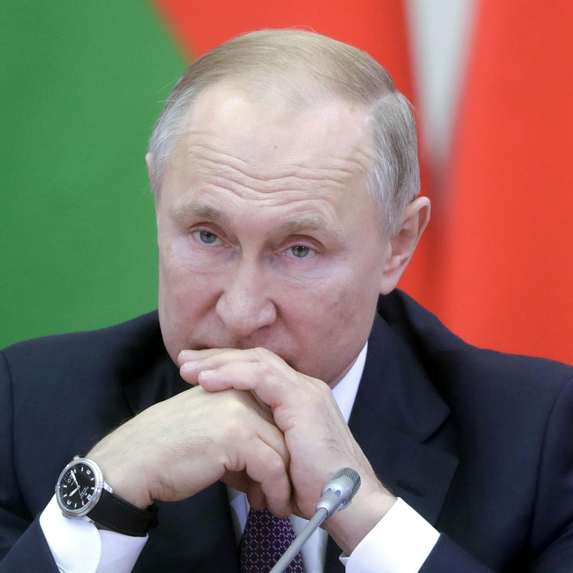 Er lag in einer Blutlache: Putins Ex-Atomkofferträger mit Kopfschuss in der Wohnung entdeckt!