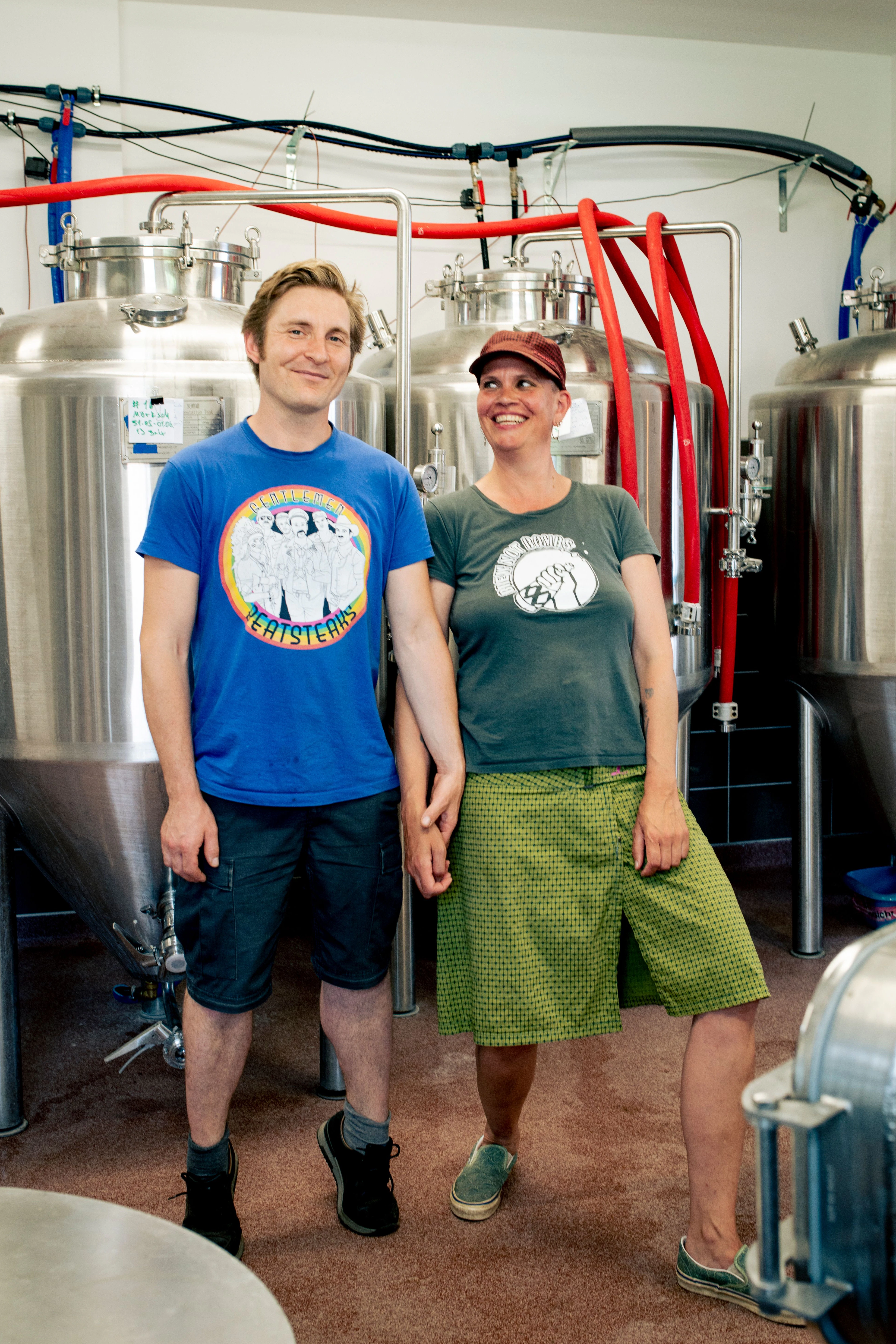 Sarah und Joe vom Biergarten „Die Braut“ der Dorfbrauerei Stegelitz.