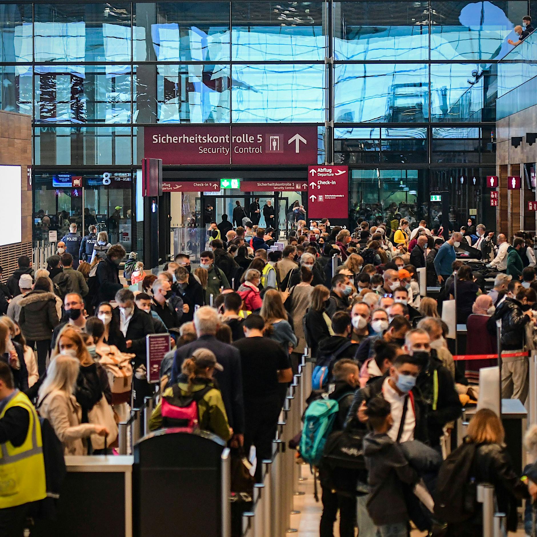 Flugchaos statt Traumreise: Darum wird gerade vielen der Urlaub vermiest