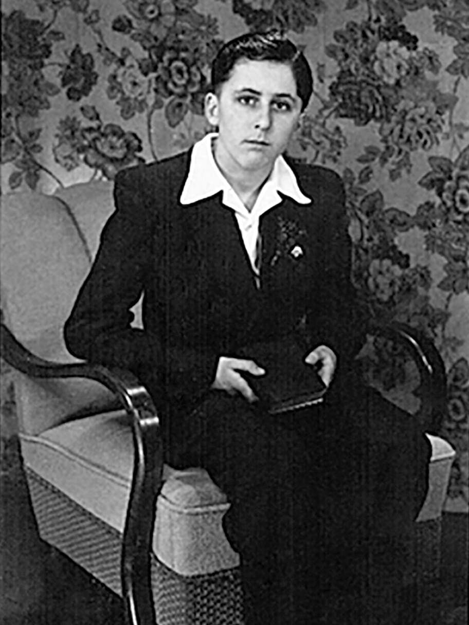 Das Konfirmationsfoto von Egon Krenz (1951): Zwei Jahre später trat er aus der Kirche aus.