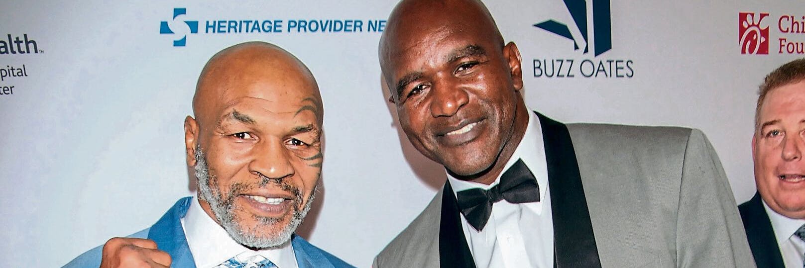Mike Tyson (l.) biss Evander Holyfield im Box-WM-Kampf das Ohr ab – seine Eintrittskarte in den Marihuana-Markt.