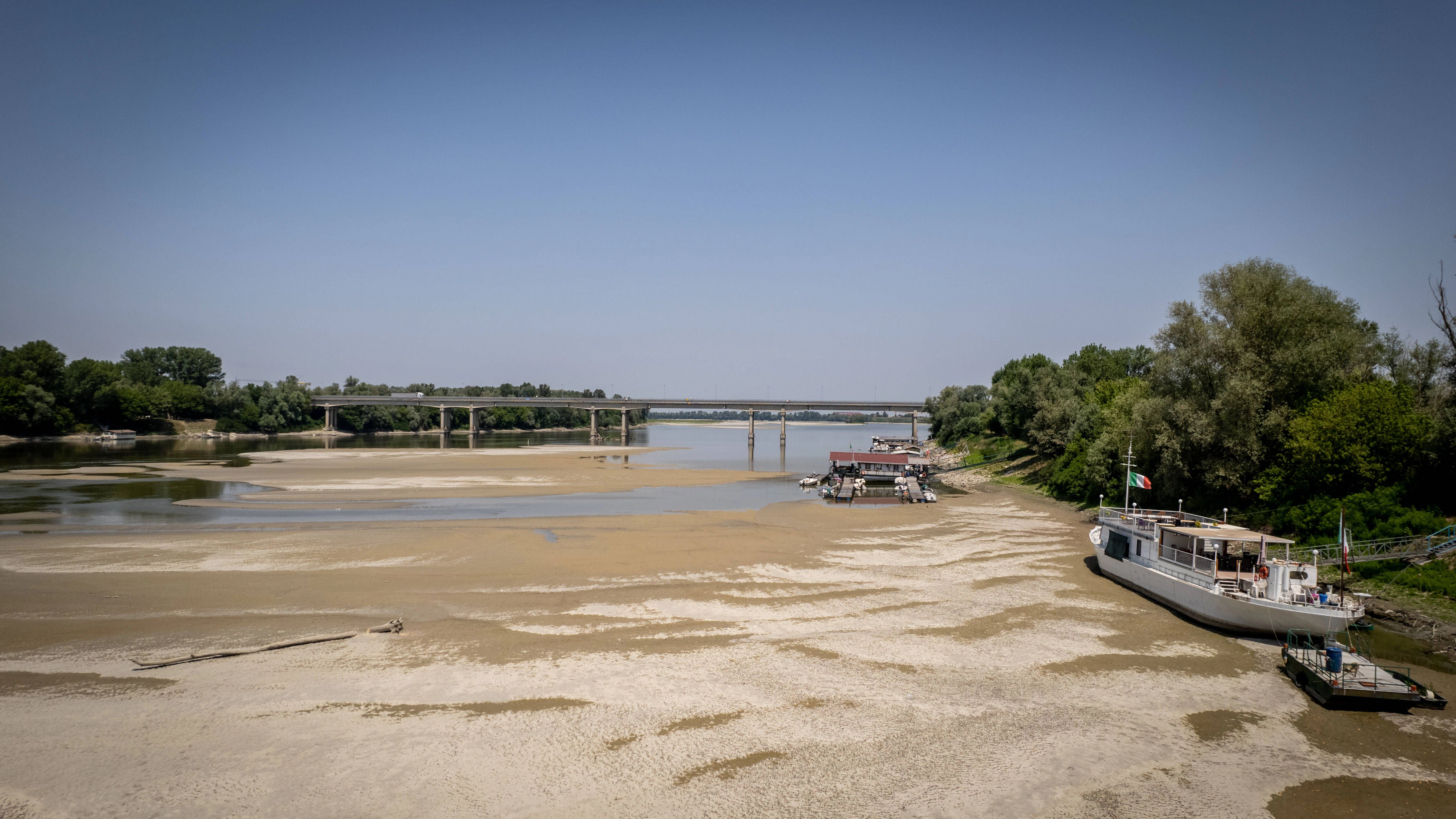 Der Wasserstand des Flusses Po hat den&nbsp;niedrigsten Pegelstand seit 70 Jahren.