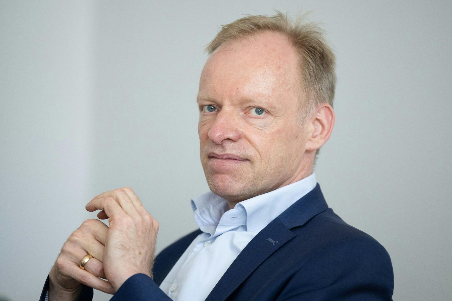 ARCHIV - Ifo-Präsident Clemens Fuest.