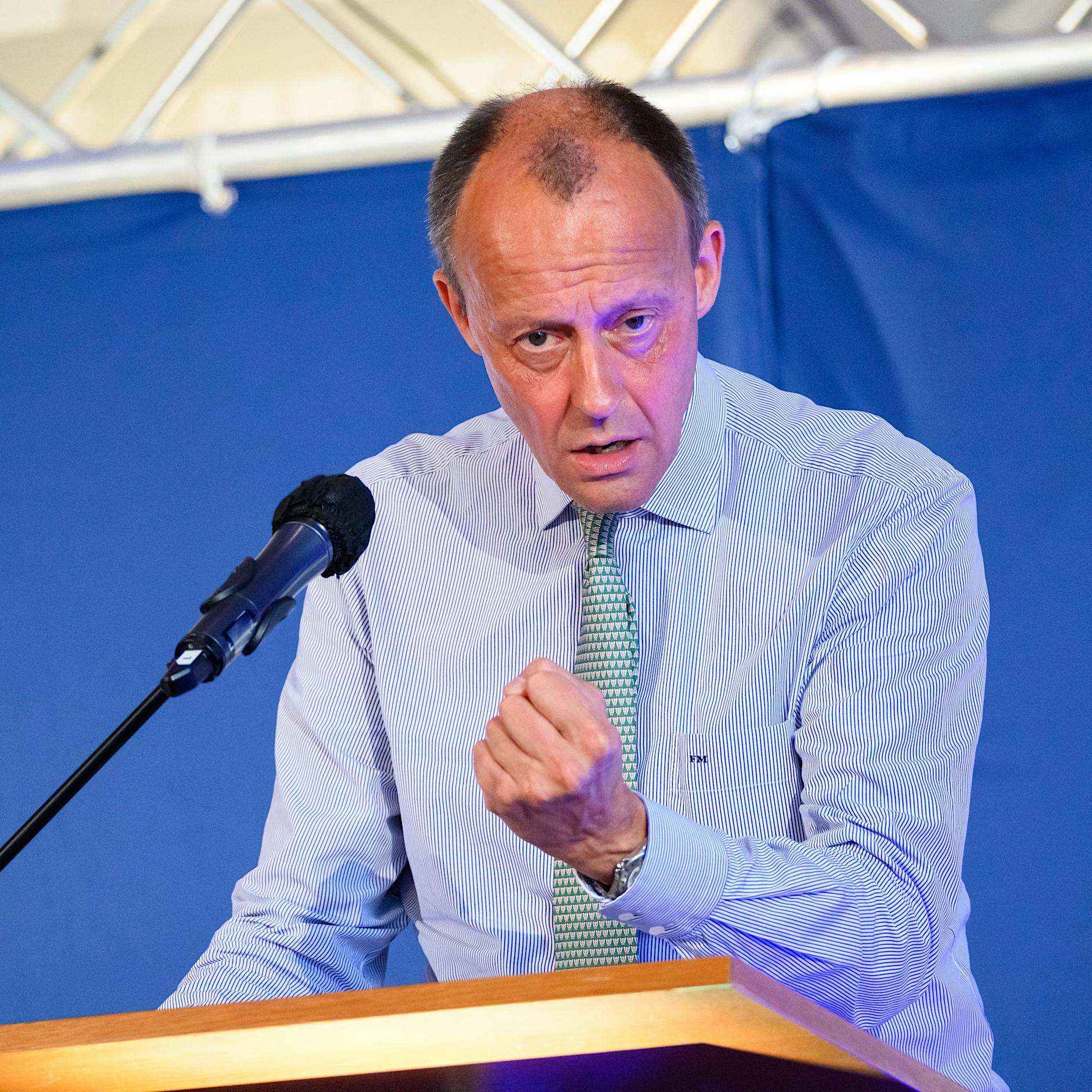 Merz hält längere Laufzeiten für Atomkraftwerke für sinnvoll