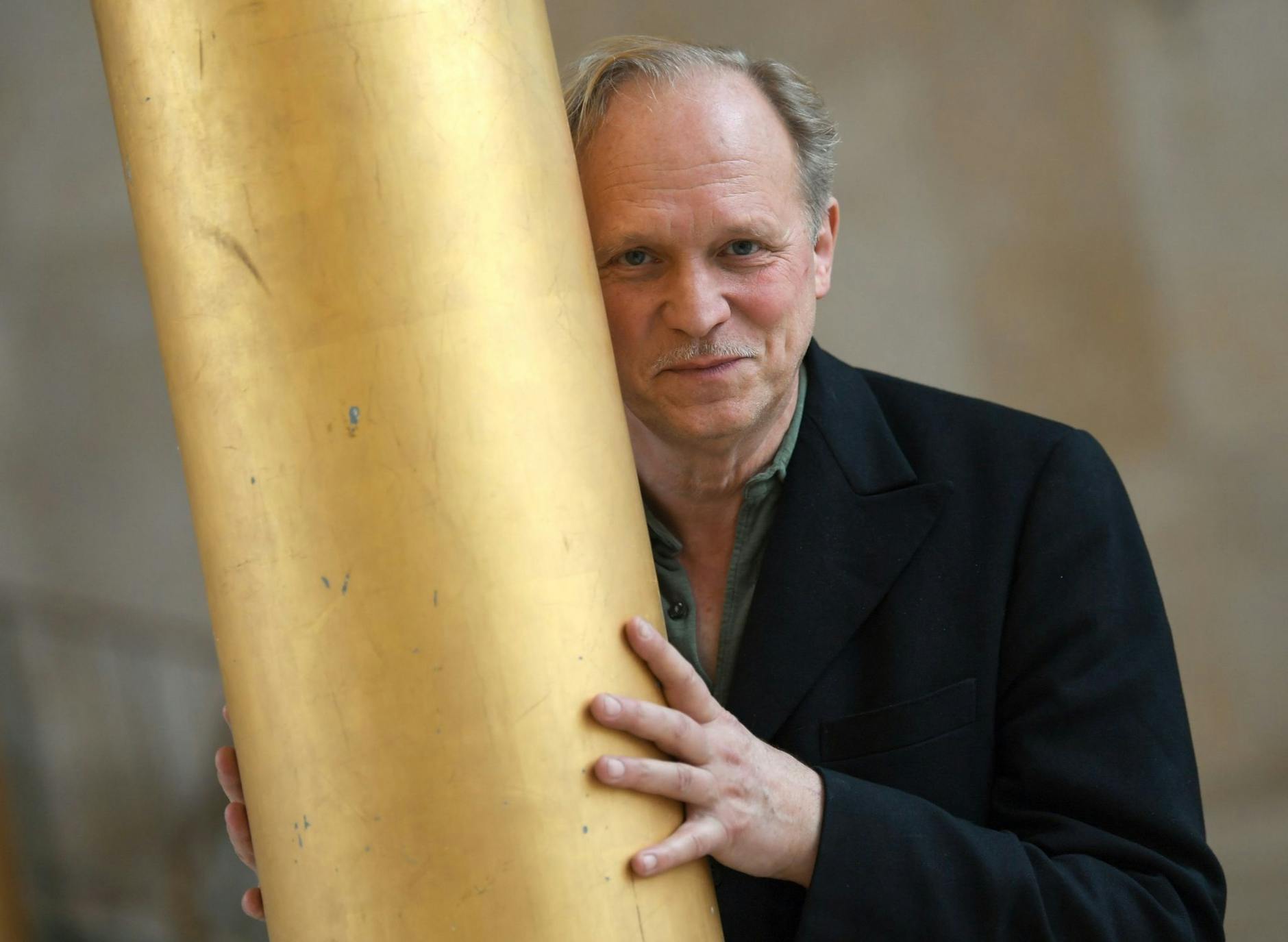 ARCHIV - Der Schauspieler, Musiker und Autor Ulrich Tukur liebt Balladen.