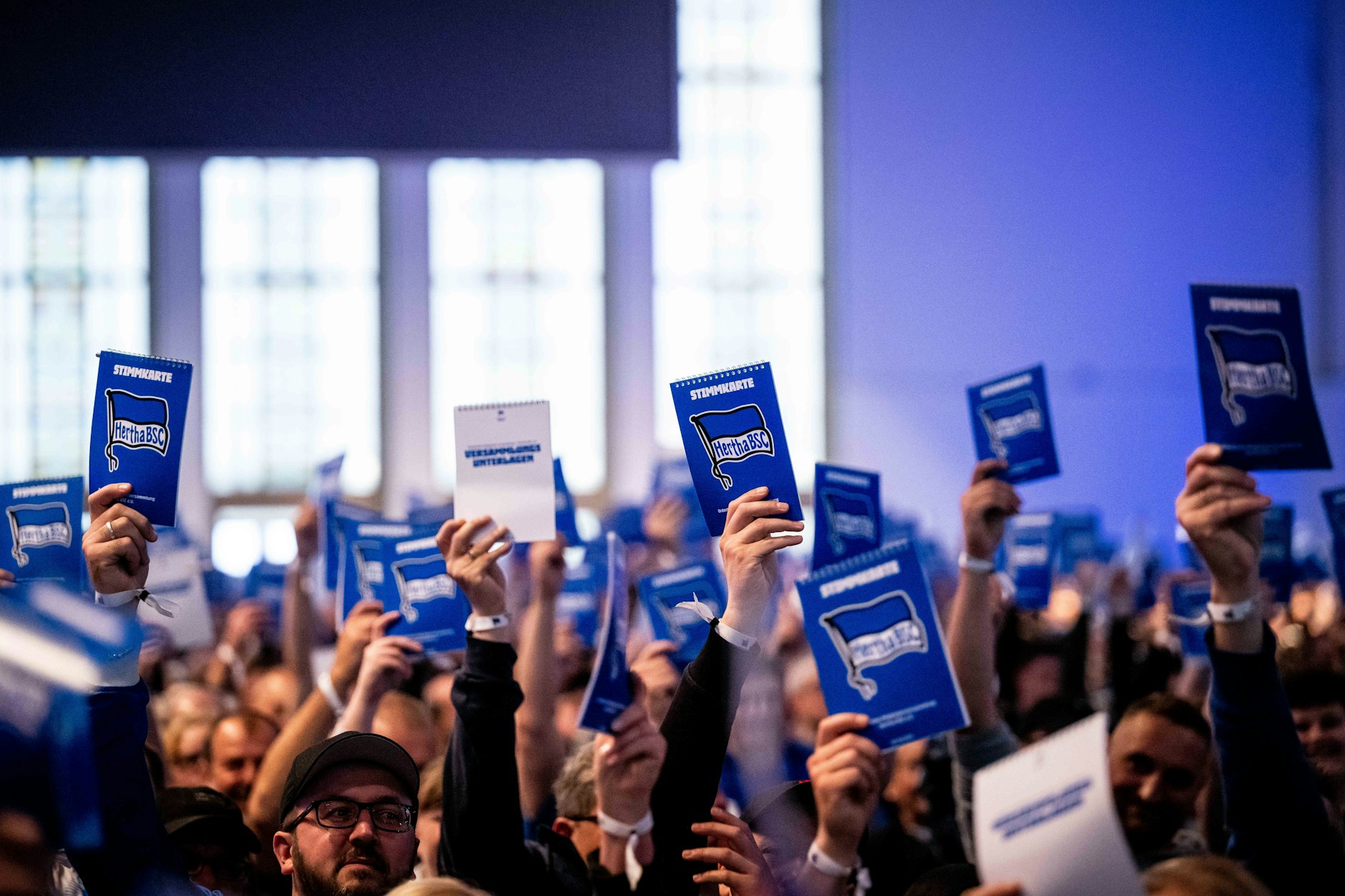 Sonntag fällt die Entscheidung: Frank Steffel oder Kay Bernstein wird neuer Hertha-Präsident.