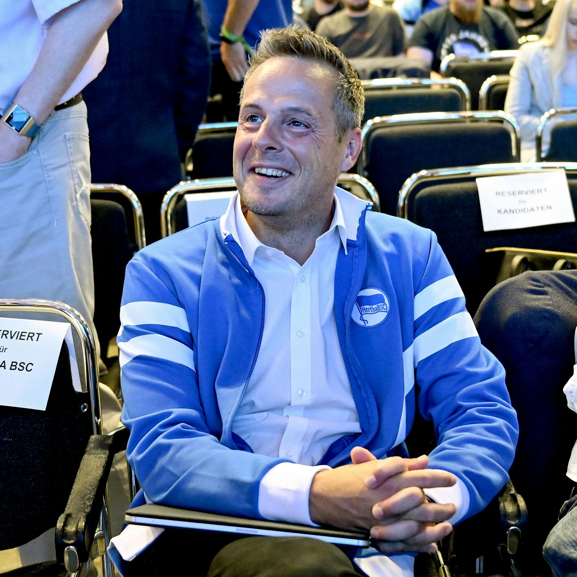 Hertha BSC wagt die Revolution: Neuer Präsident ist Ex-Ultra Kay Bernstein!