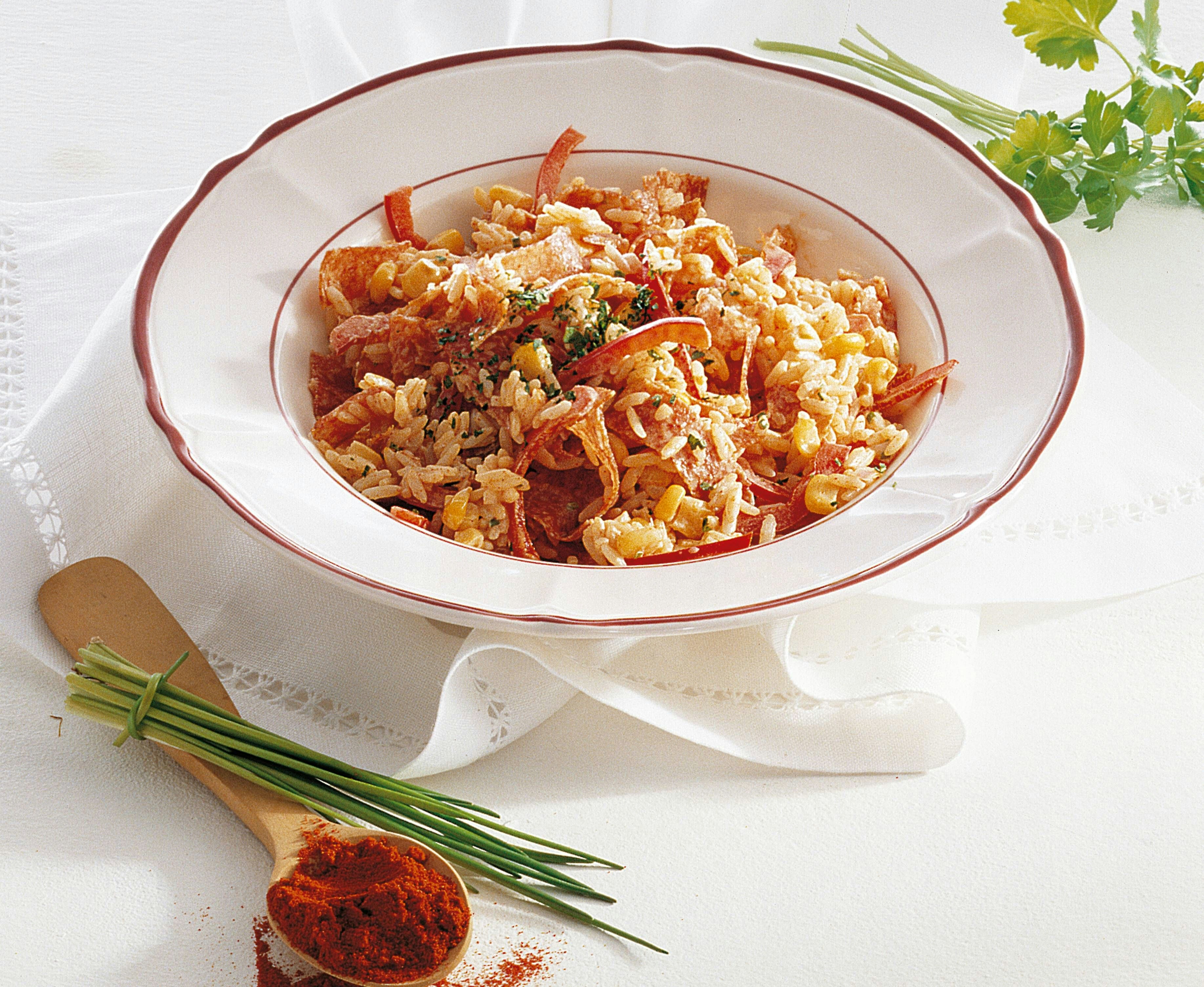 Zwei Rezepte für Reissalat: Mit Salami und Paprika oder mit Käse und ...