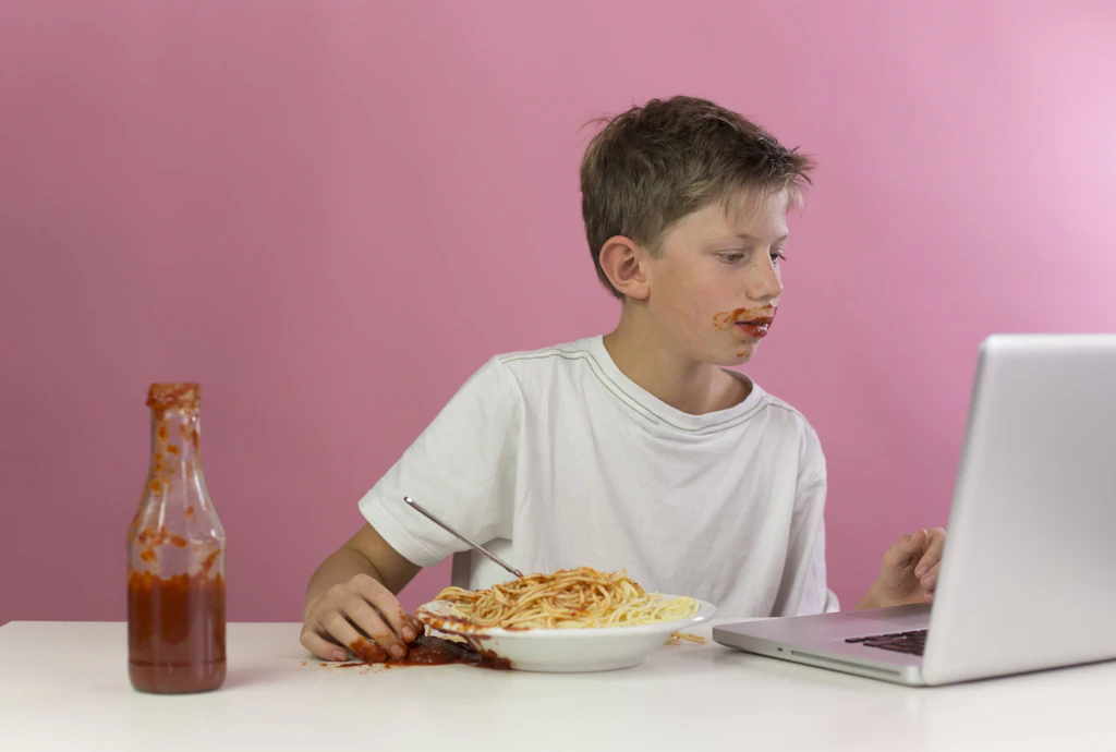 Lückentexte in der Schule: Warum ich gegen das Fast Food des Lernens bin