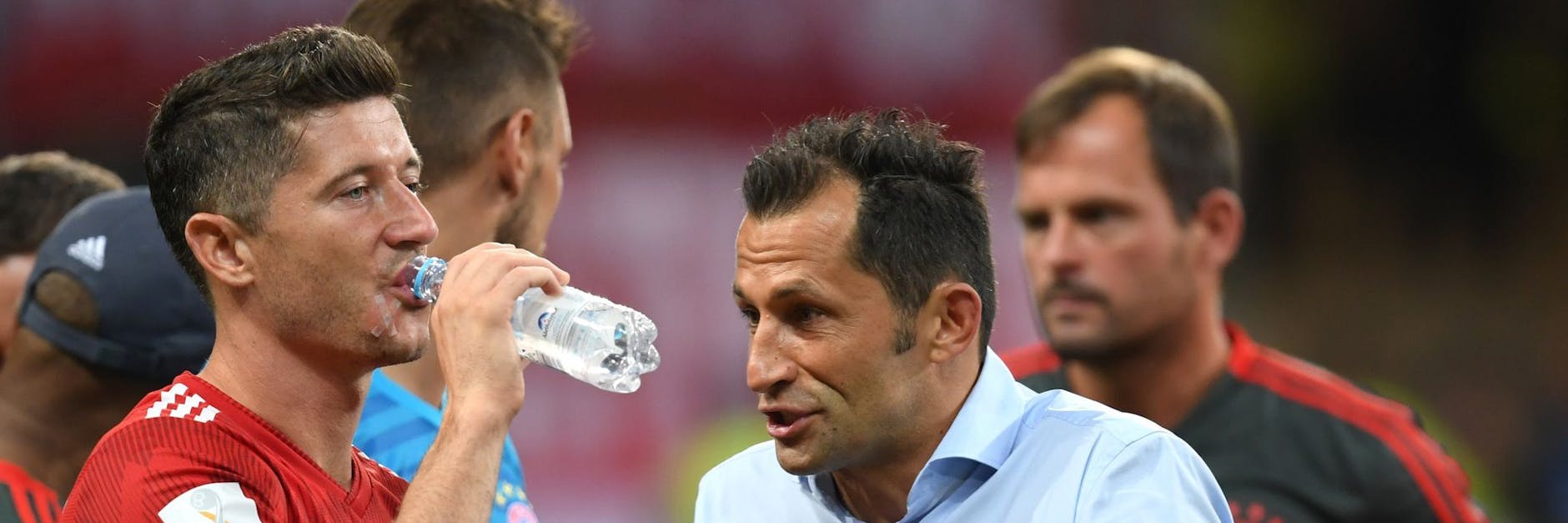 Robert Lewandowski soll über einen Streik beim FC Bayern nachdenken, um seinen Wechsel zum FC Barcelona zu erzwingen.