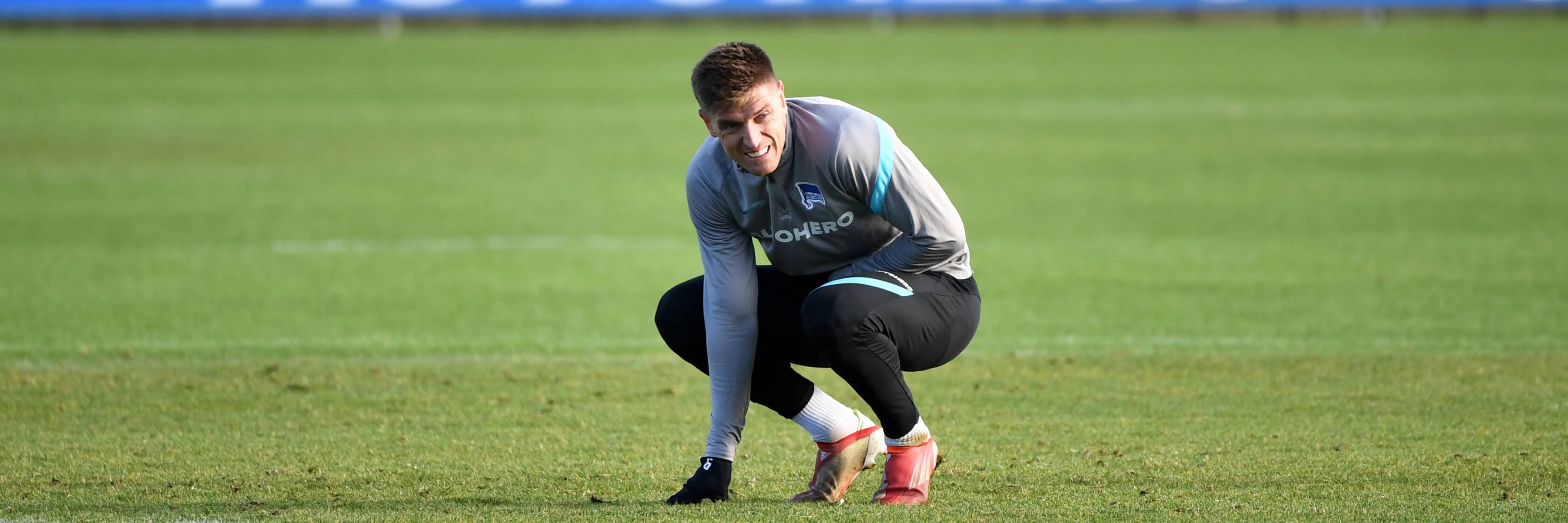 Stürmer Kris Piatek wechselt wohl nicht nach Florenz und wird zunächst wieder bei Hertha BSC trainieren. Eine Zukunft hat der Top-Verdiener in Berlin nicht.