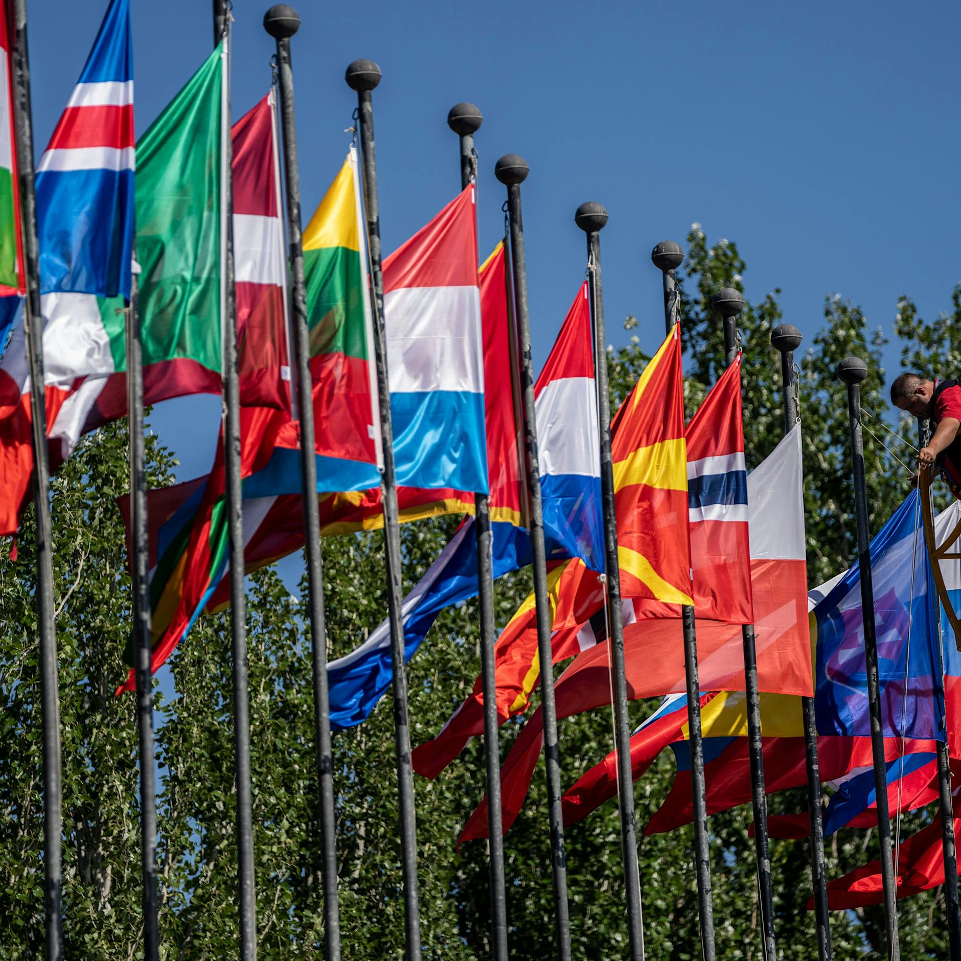 Zahl der schnell verfügbaren Nato-Soldaten soll von 40.000 auf 300.000 steigen