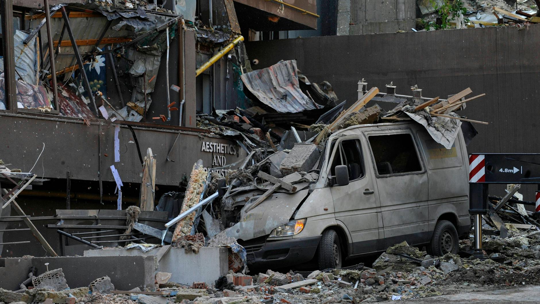 Völlige Zerstörung in Kyiv, Ukraine.