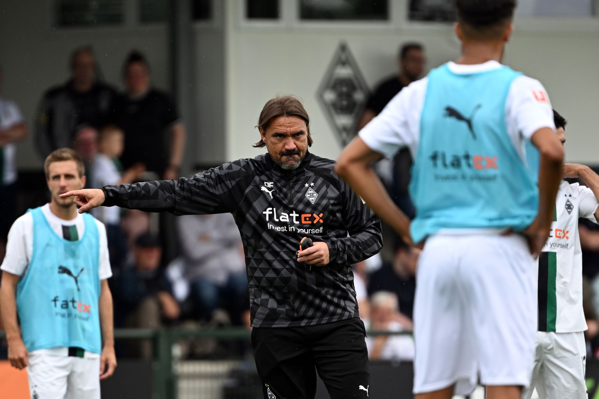 Image - Fast 2000 Besucher bei Farkes erstem Training in Gladbach