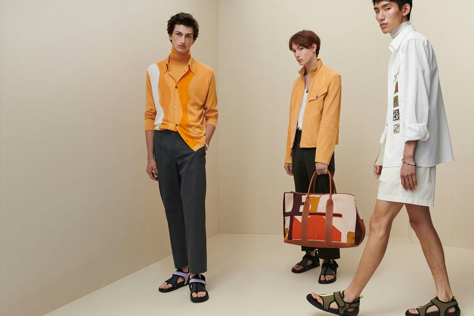 Orange, die Farbe der Maison: Die neue Herren-Kollektion von Hermès überzeugt vor allem mit strahlenden Farben.