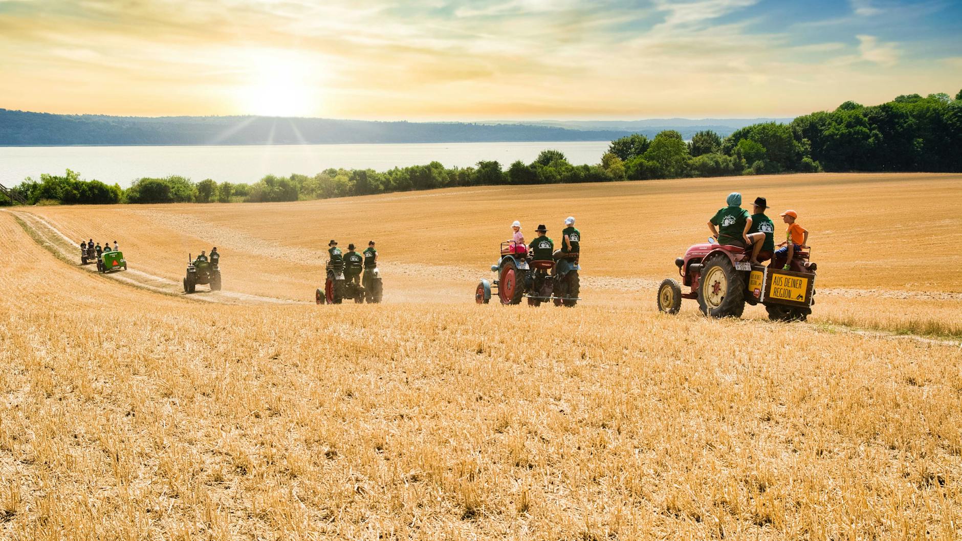 Mit 15 Km/h immer der Sonne entgegen.
