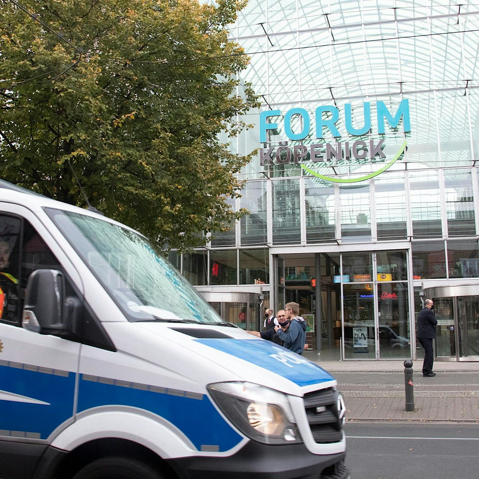 Schwerverletzter in Berliner Wohnung entdeckt: Mordkommission ermittelt