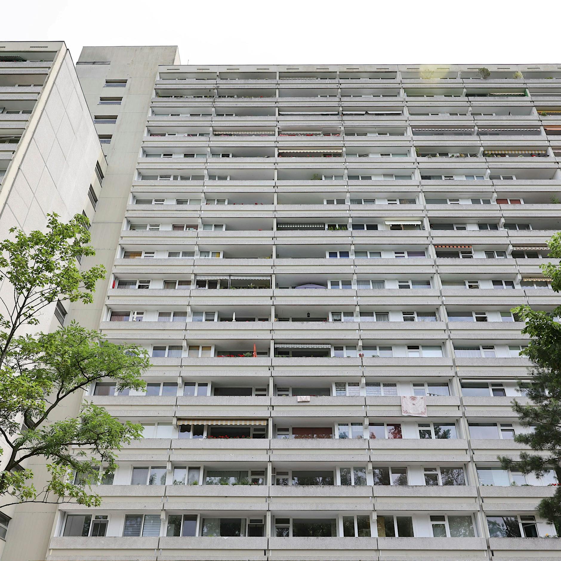 Legionellen-Alarm in Wohnkomplex in Westend: Gefahr noch nicht gebannt