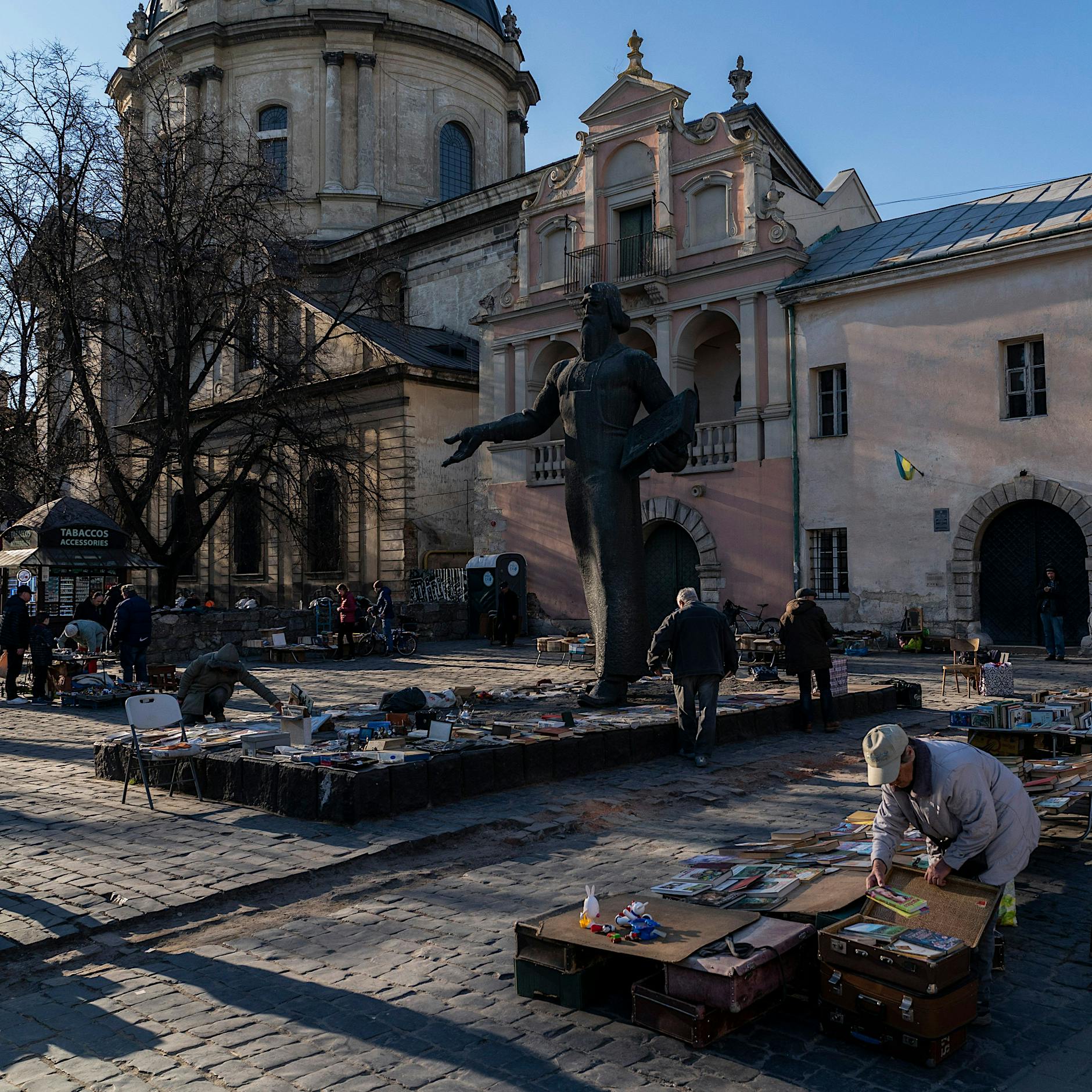 „Entrussifizierung“: Kritik an Verbot russischer Bücher in Ukraine wird lauter